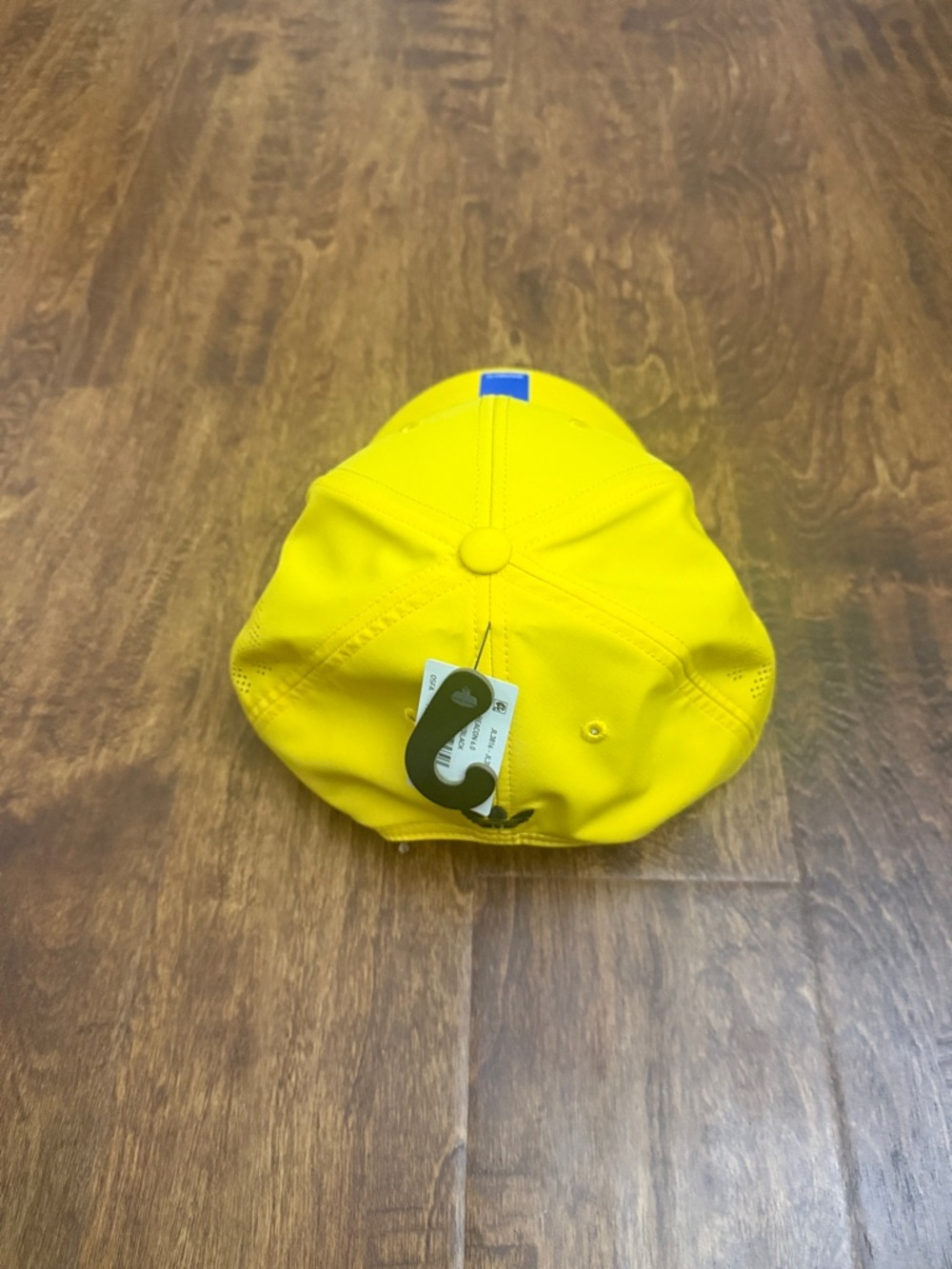 Adidas Men’s Yellow Trefoil Cap - Adjustable Fit - Picture 7 of 14